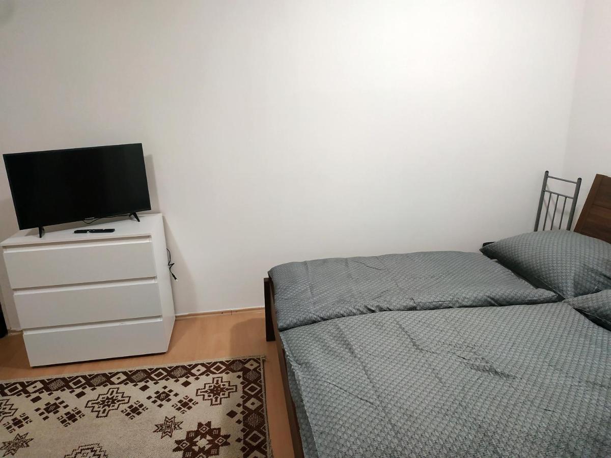 Apartmany Lenk Karlovy Vary Bagian luar foto